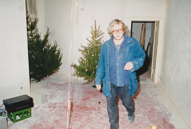 Nach der Sylvesterparty 1998/ 1999 urbanausen99_rainerweihnachtsbaumbuero